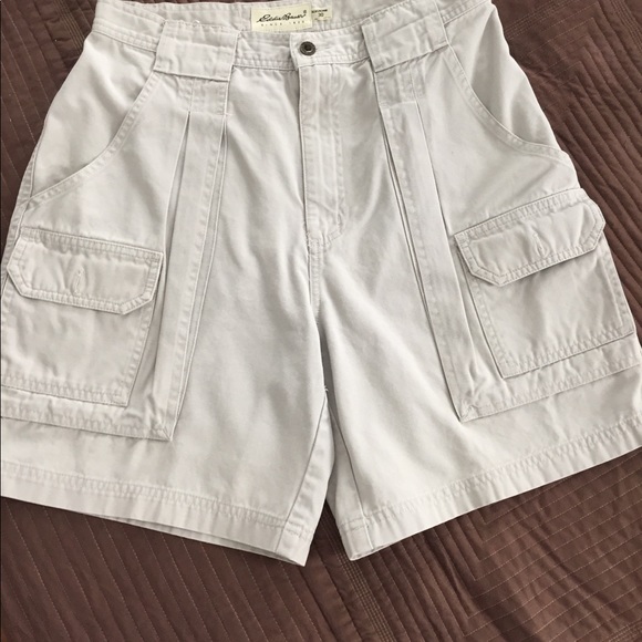 Eddie Bauer Men’s Cargo Shorts. 30 Waist. - Picture 2 of 3